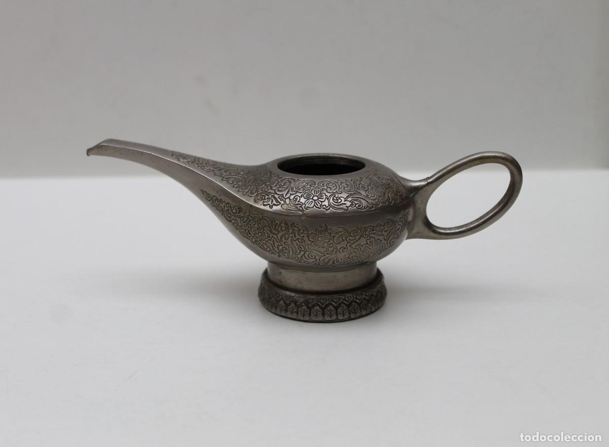 Antig&uuml;edades: LAMPARA DE ACEITE METALICA
