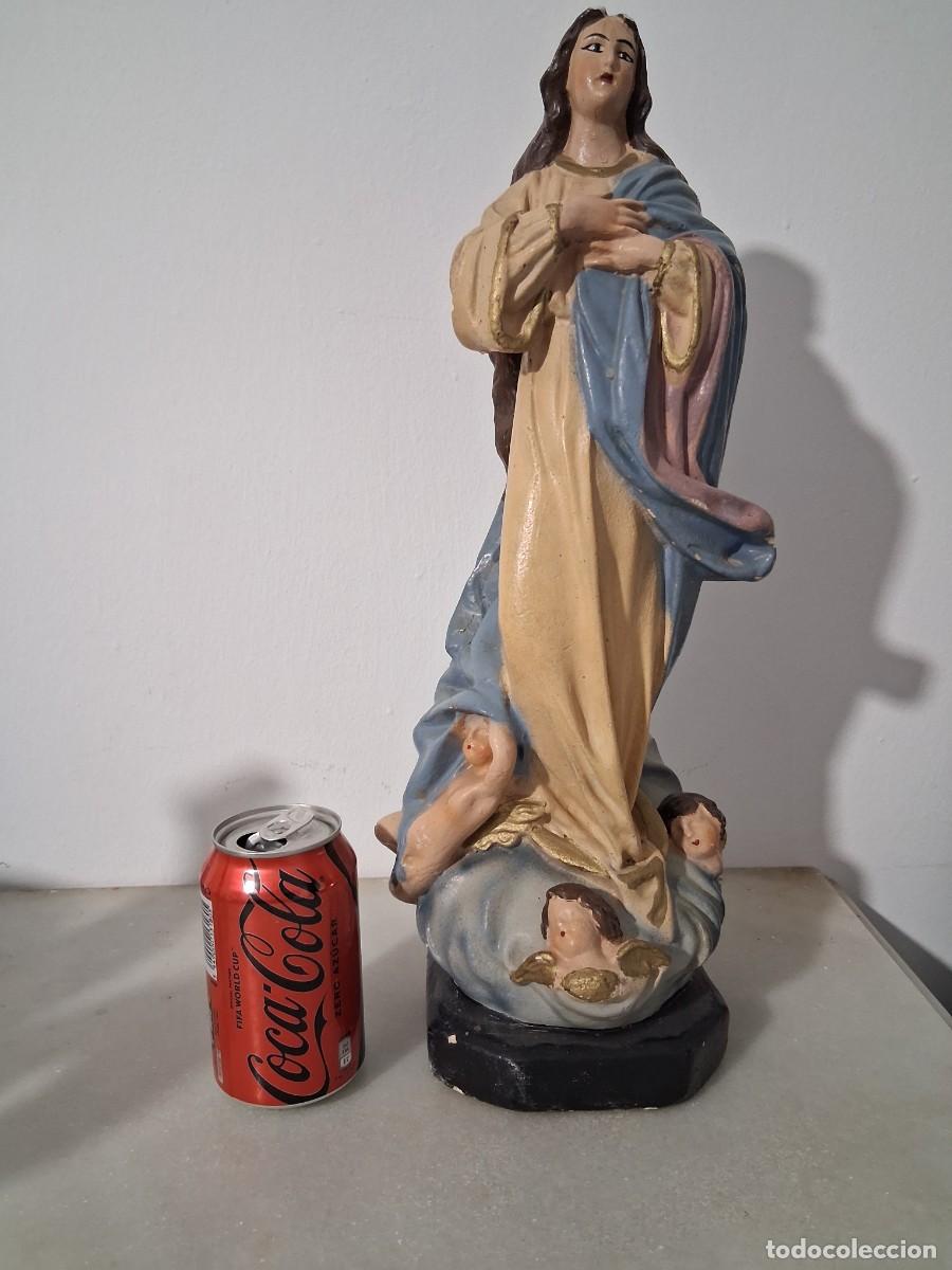 Antig&uuml;edades: Figura religiosa de la Inmaculada Concepci&oacute;n o Pur&iacute;sima escayola