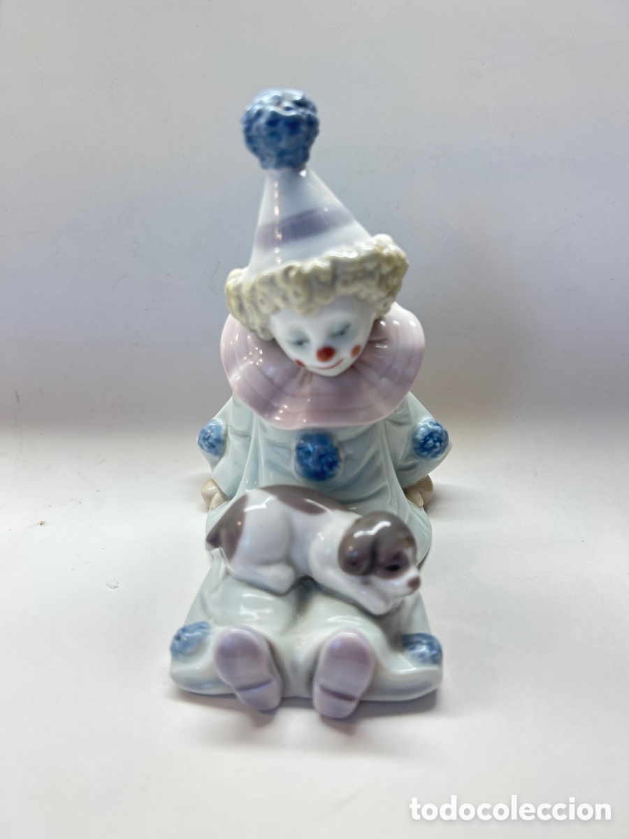 Oggetti Antichi: Figura de porcelana Lladr&oacute; &ldquo;Pierrot con Perrito.