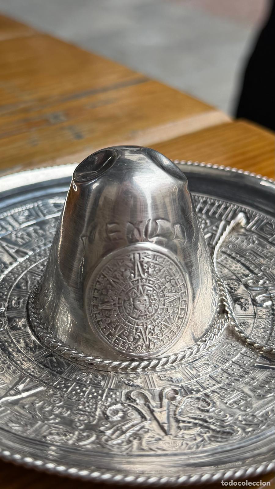 Antig&uuml;edades: Sombrero cenicero decorativo mexicano.