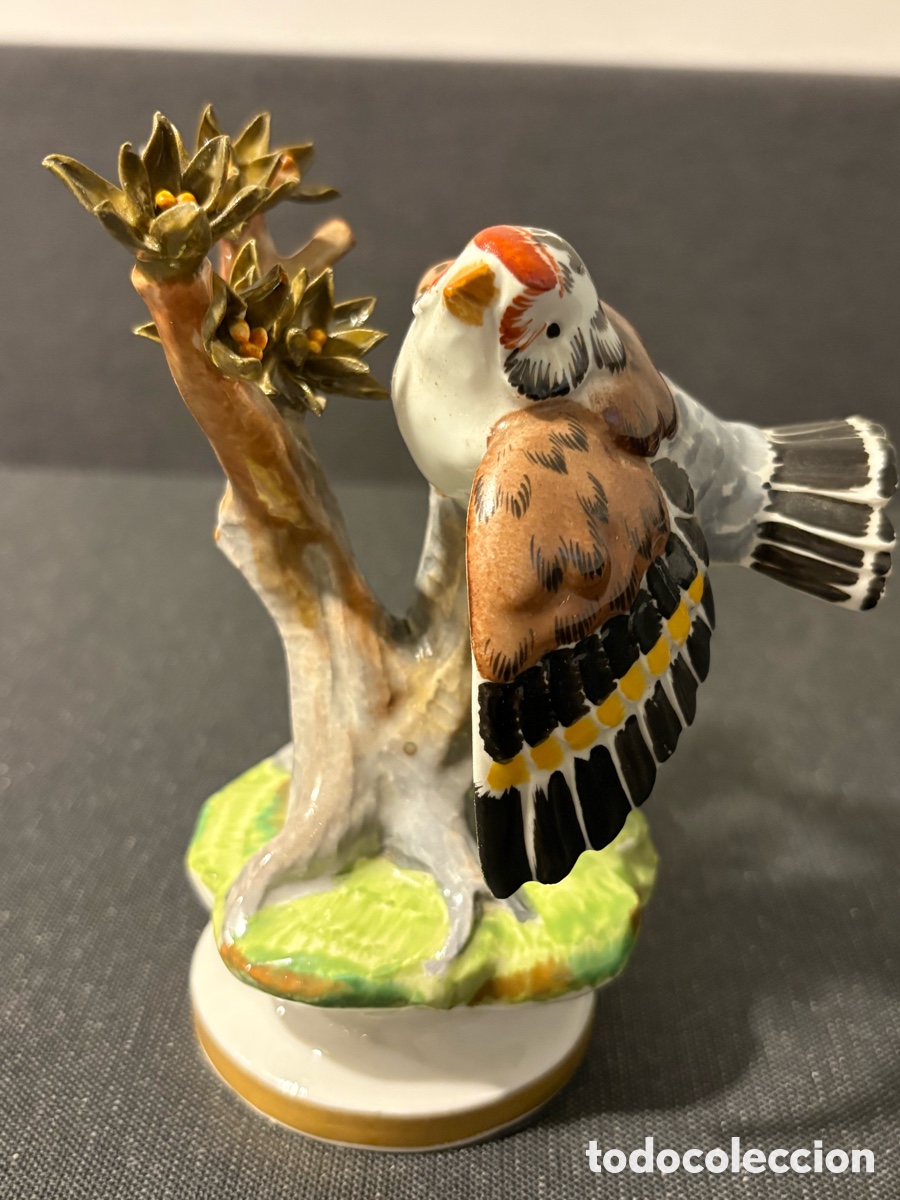 Oggetti Antichi: FIGURA DE JILGUERO HISPANIA &ndash; PORCELANA ESPA&Ntilde;OLA &ndash; P&Aacute;JARO CON ALAS ABIERTAS &ndash; 15 CM