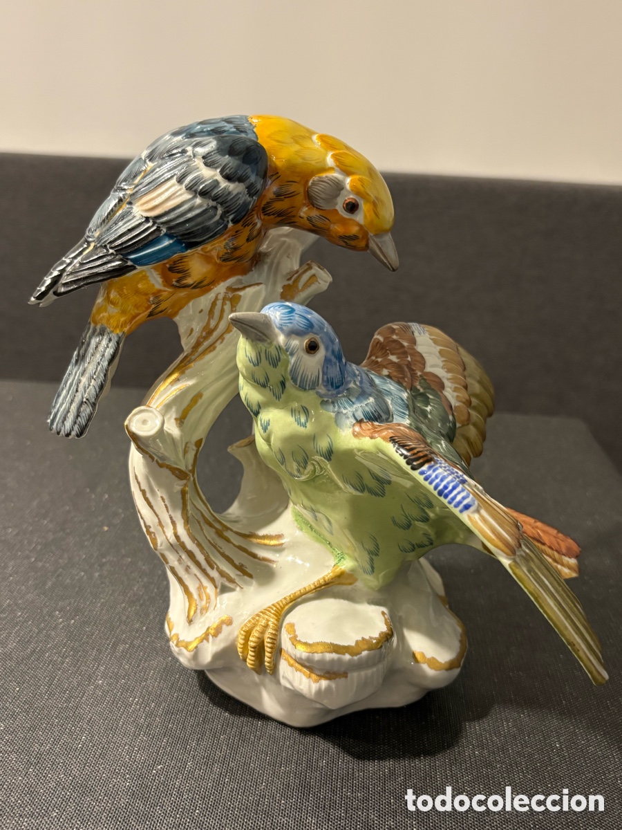 Oggetti Antichi: Figura de porcelana Hispania &ndash; Pareja de p&aacute;jaros policromados sobre tronco