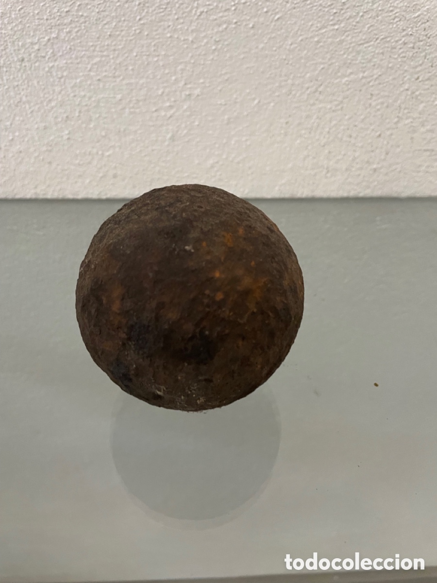 Antiques: Bola de hierro ca&ntilde;&oacute;n