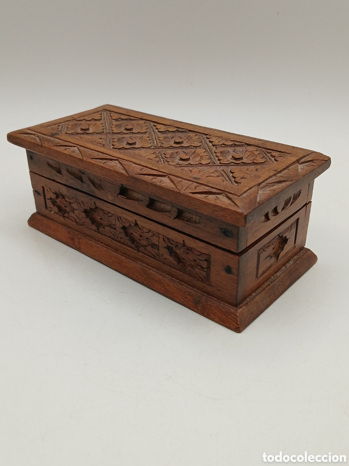 Antig&uuml;edades: Caja joyero madera tallada - Foto 2