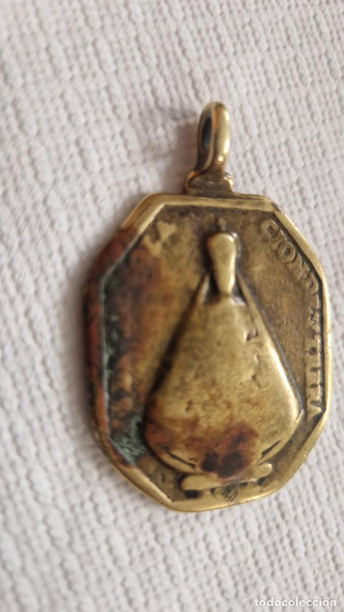 Antig&uuml;edades: Medalla religiosa siglo XVIII - Foto 3