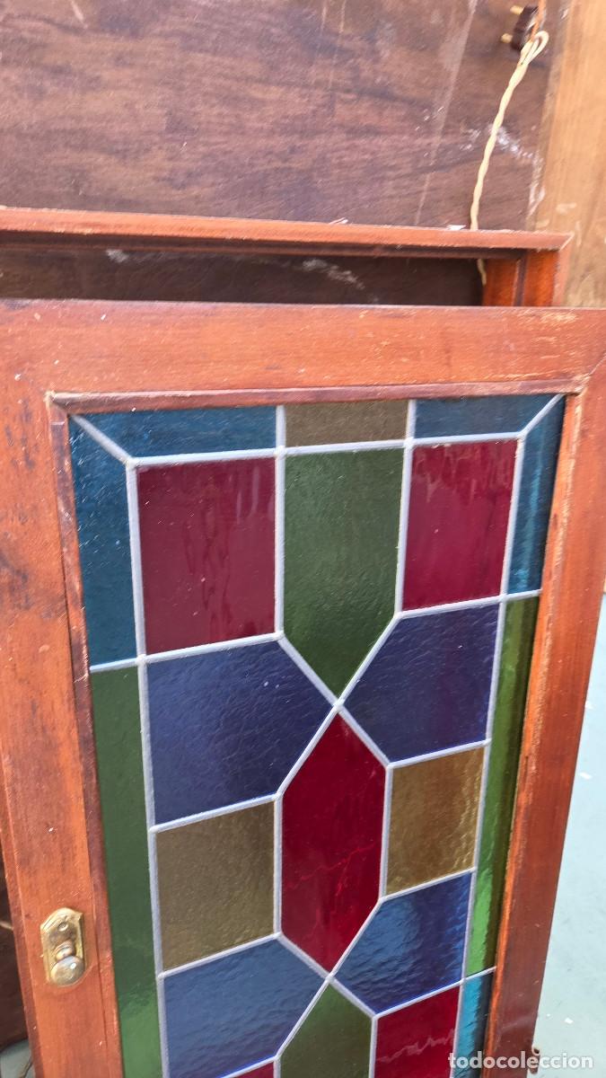 Antig&uuml;edades: ventana de madera con vidriera aplomada - Foto 5