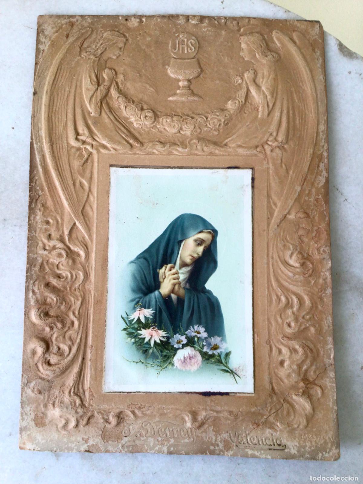 Oggetti Antichi: ANTIGUO CARTEL RELIGIOSO EN RELIEVE MODERNISTA , CON IMAGEN DE DOLOROSA , FIRMADO 1913