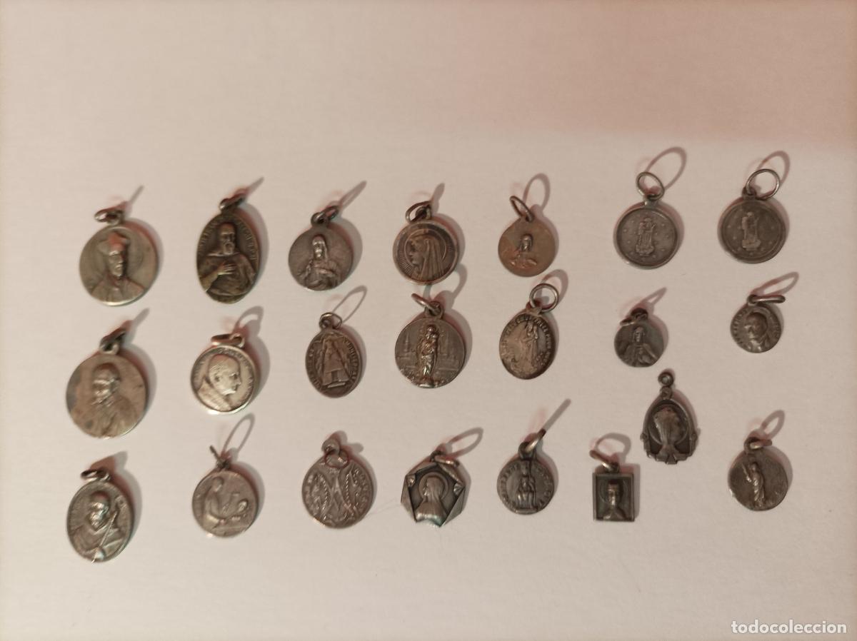 Antig&uuml;edades: LOTE DE MEDALLAS RELIGIOSAS EN PLATA - Foto 2