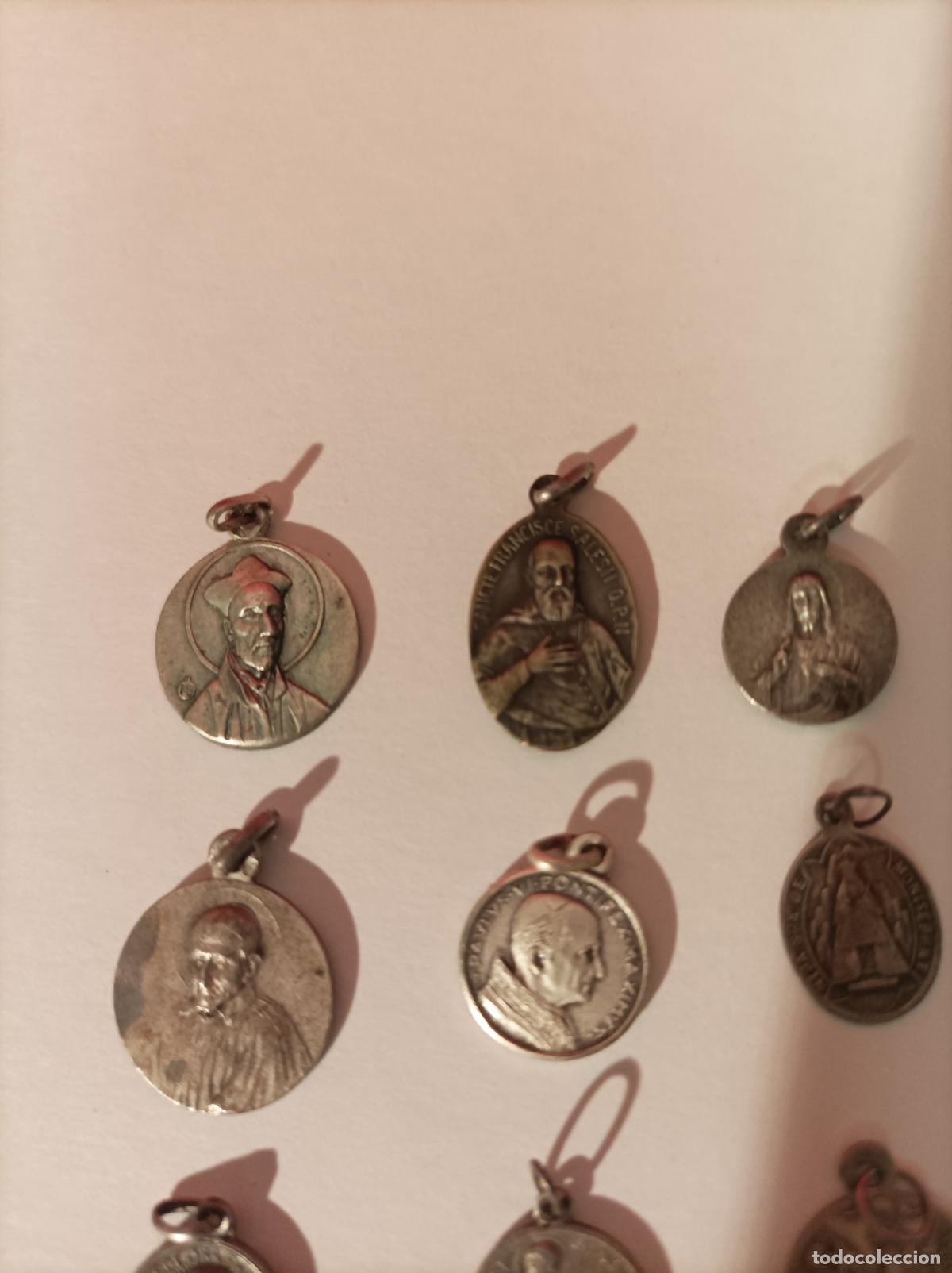 Antig&uuml;edades: LOTE DE MEDALLAS RELIGIOSAS EN PLATA - Foto 3