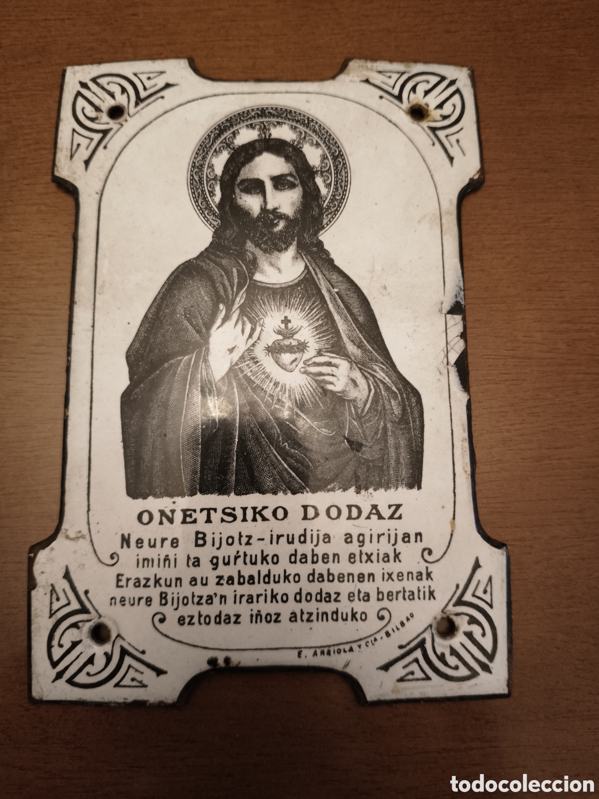 Antiquit&eacute;s: Chapa Sagrado Coraz&oacute;n principios de Siglo XX En euskera Muy rara