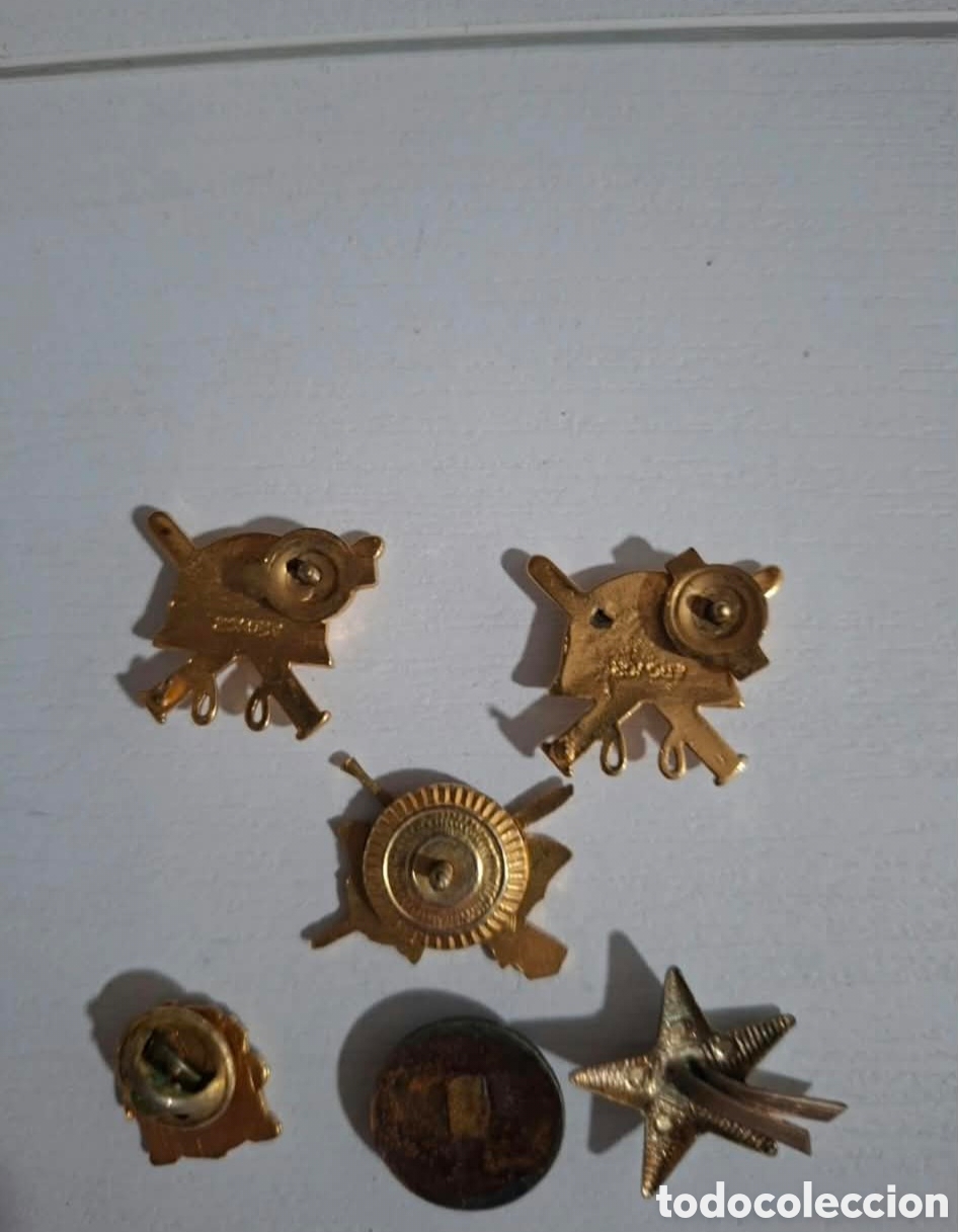 Antig&uuml;edades: Distintivos del Ej&eacute;rcito - Foto 2