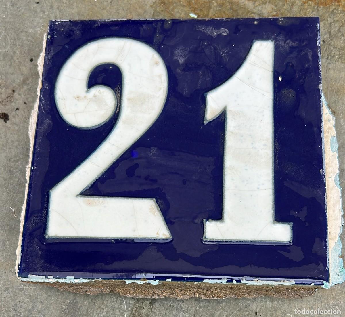 Antig&uuml;edades: AZULEJO N&deg; 21 ANTIGUO EN RELIEVE PARA PUERTA DE CALLE