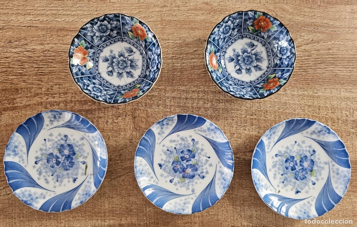 Antig&uuml;edades: Lote de 5 Platitos de Porcelana Japonesa Vintage &ndash; Sello de Autor 陶峰 (Tōhō)