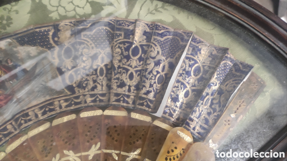 Antig&uuml;edades: Antiguo abanico con vitrina - Foto 4
