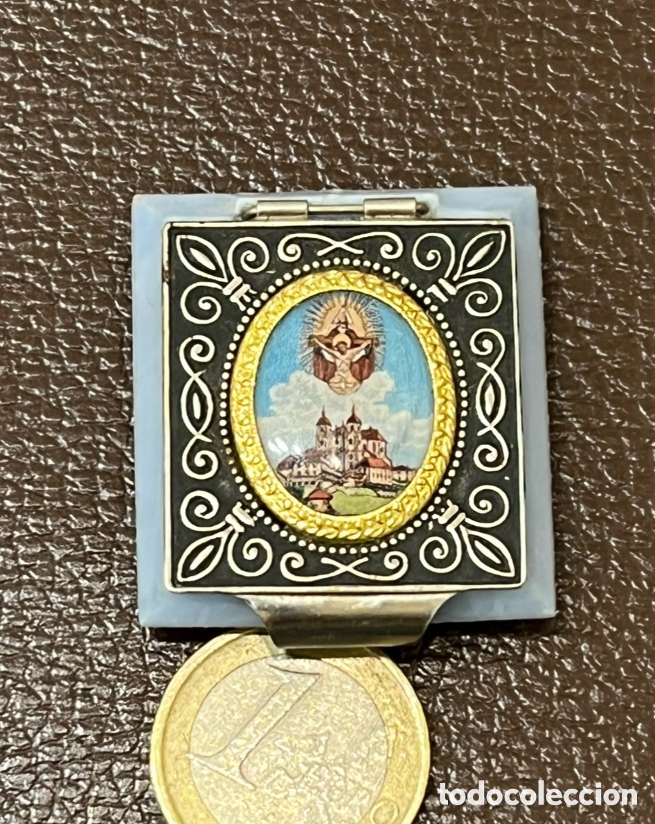 Antig&uuml;edades: Relicario. Religioso Cat&oacute;lico Austriaco. Con mini rosario. Chapado en Plata. A&ntilde;os 30.