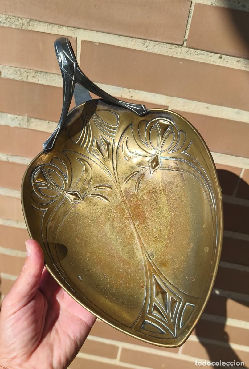 Antig&uuml;edades: Preciosa bandeja Art Nouveau de la firma alemana WMF.