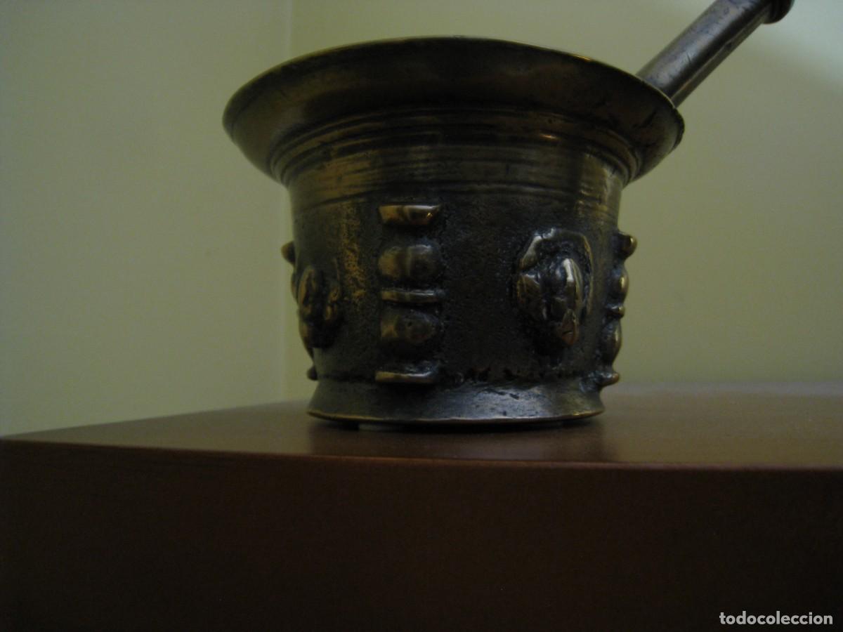 Antig&uuml;edades: ANTIGUO Y GRAN ALMIREZ DE BRONCE FINALES DEL XVII ALTURA 8 CMTS DIAMETRO 12 PESO 1800 GMS BUENA CONS