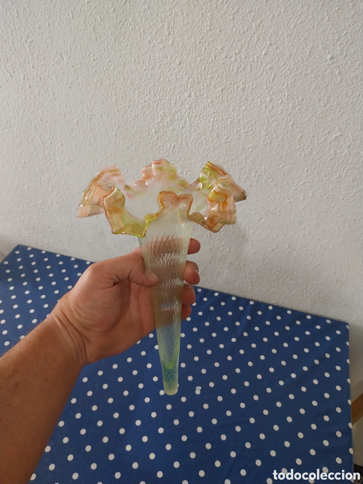 Antig&uuml;edades: Antiguo centro de mesa o tulipa modernista - Foto 2