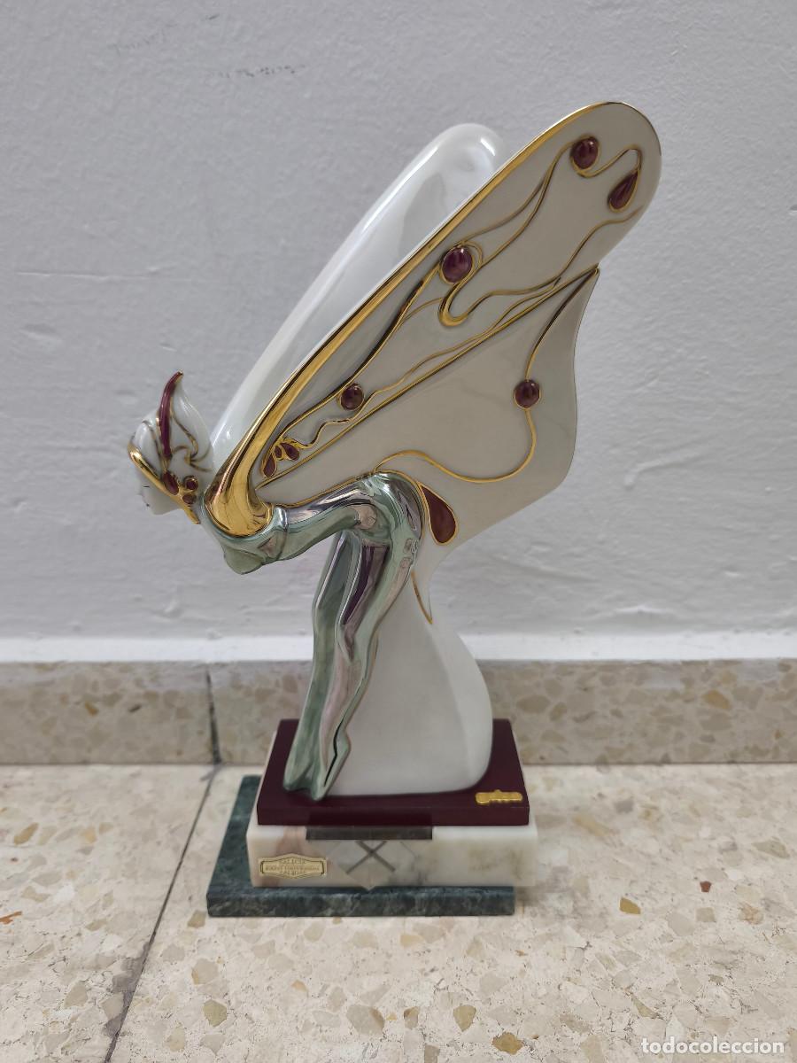 Antig&uuml;edades: Figura Galos Ninfa para expo universal