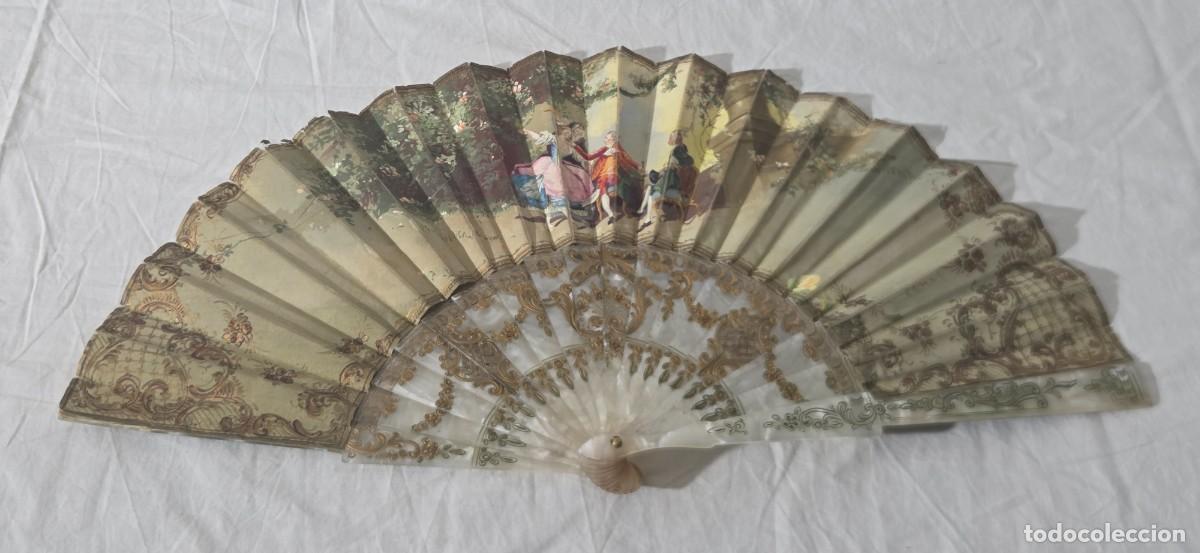 Antig&uuml;edades: Antiguo abanico de pasta s&iacute;mil n&aacute;car - Foto 3