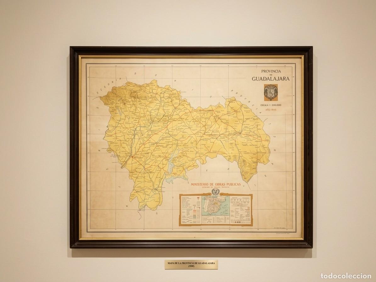 Antig&uuml;edades: Cuadro antiguo con Mapa antiguo provincia de Guadalajara 1953 Ministerio p&uacute;blico (118 cm).