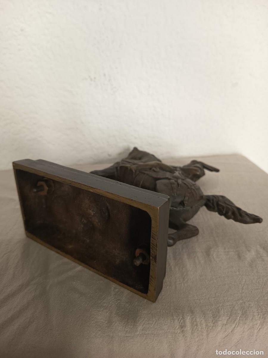 Antig&uuml;edades: JINETE CON CORNETA EN BRONCE - Foto 1