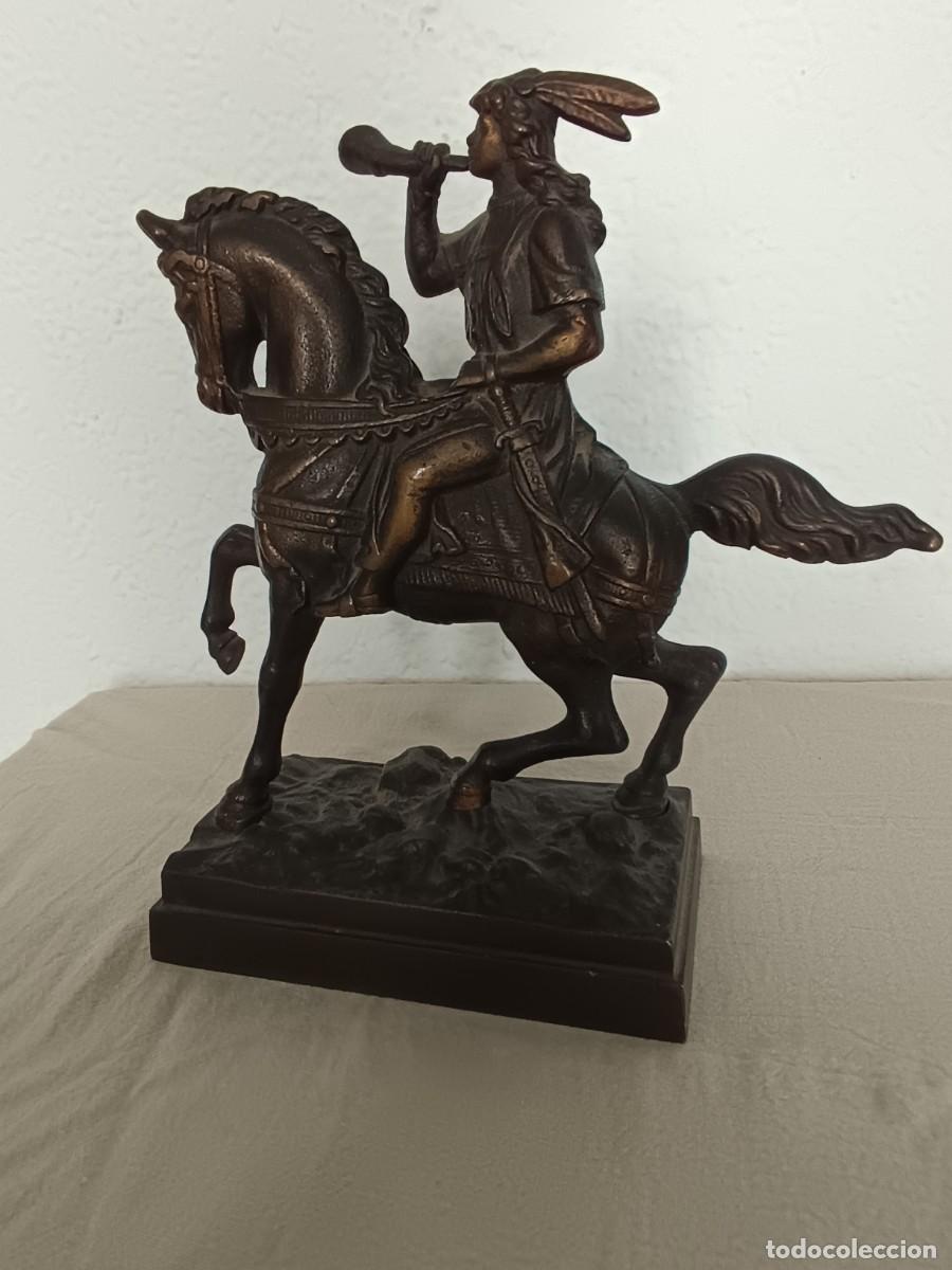 Antig&uuml;edades: JINETE CON CORNETA EN BRONCE - Foto 6