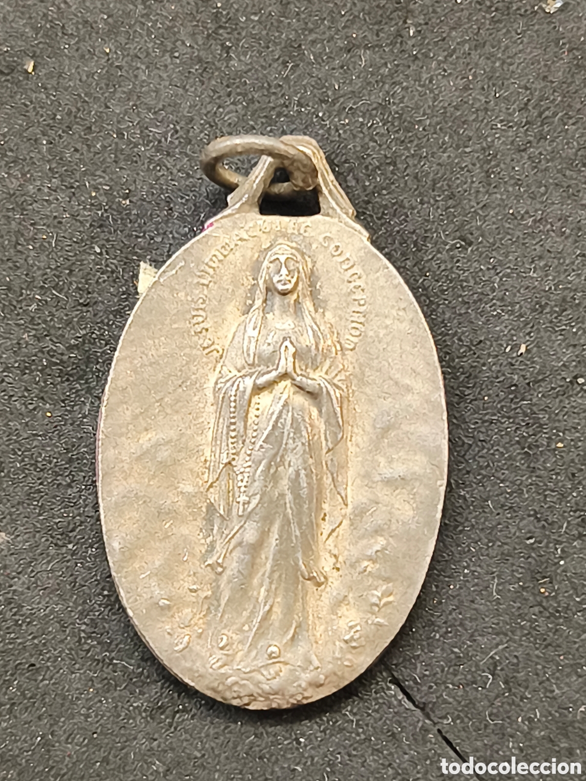 Antig&uuml;edades: Medalla plata virgen Lourdes - Foto 1
