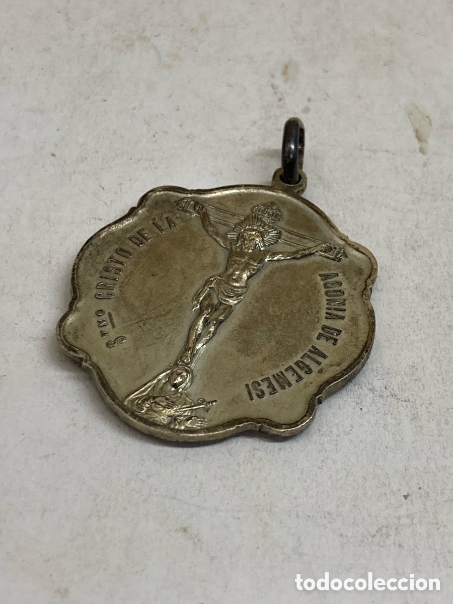 Antig&uuml;edades: Medalla de plata religiosa C671 - Foto 2