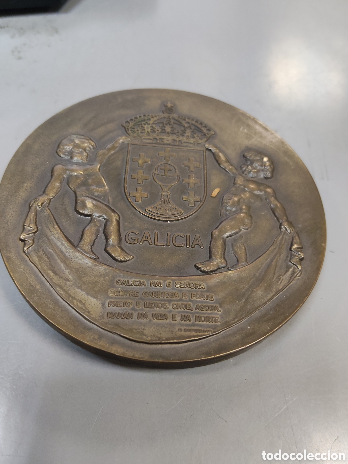 Antig&uuml;edades: Magn&iacute;fica medalla de bronce de Galicia - Foto 2