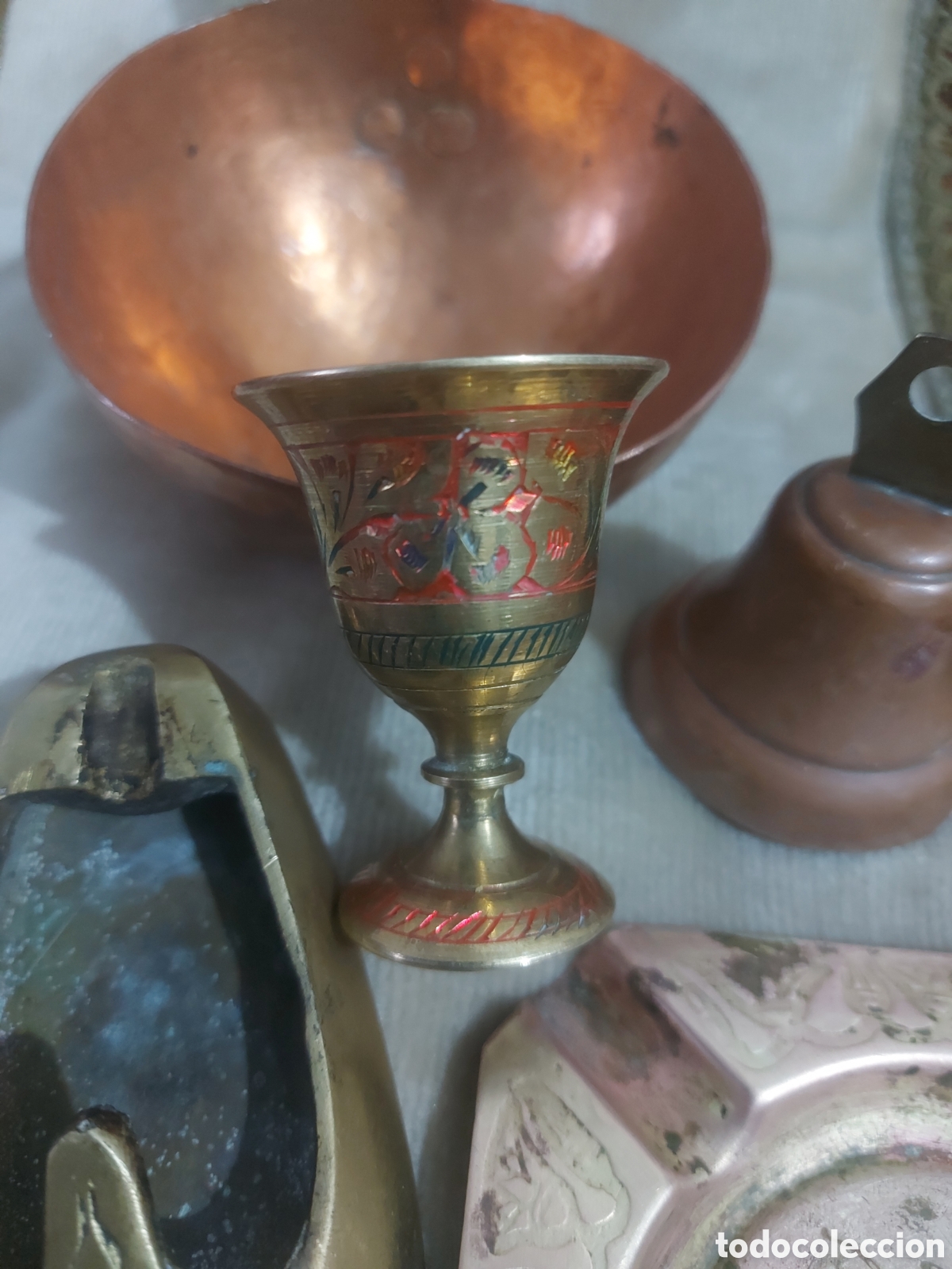 Antig&uuml;edades: Lote Ceniceros de bronce y cobre - Foto 7