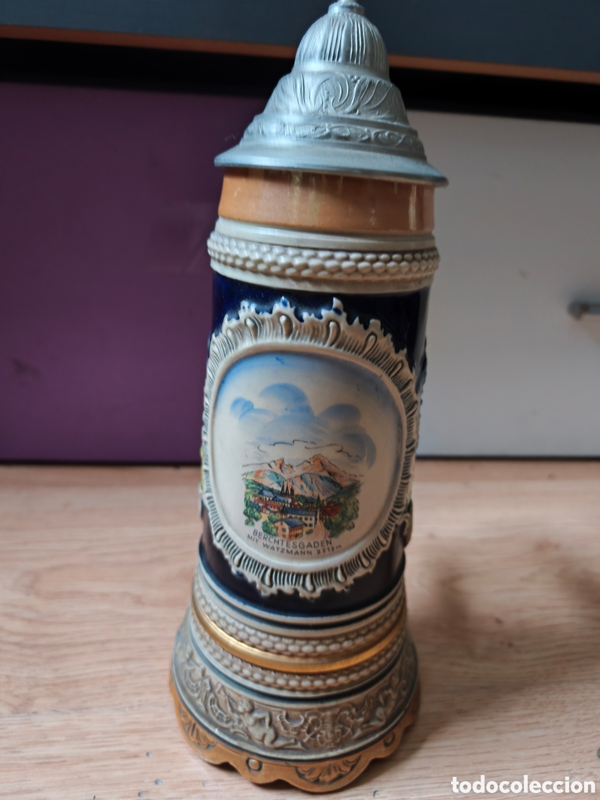 Antig&uuml;edades: Jarra de cerveza alemana vintage de cer&aacute;mica con tapa de peltre - 29 cm