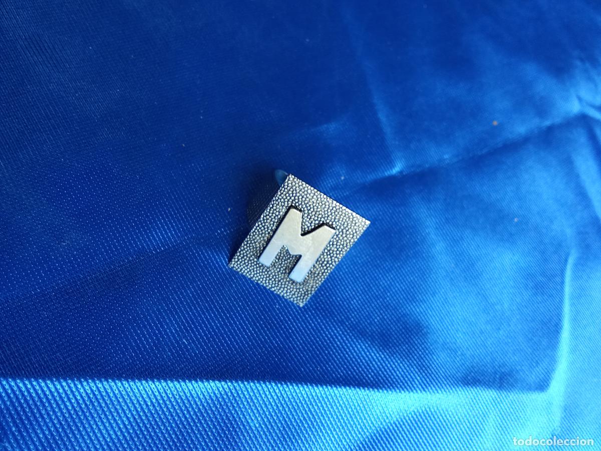 Antig&uuml;edades: Anillo metal rectangular letra M. Caj&oacute;n 4 despacho - Foto 5