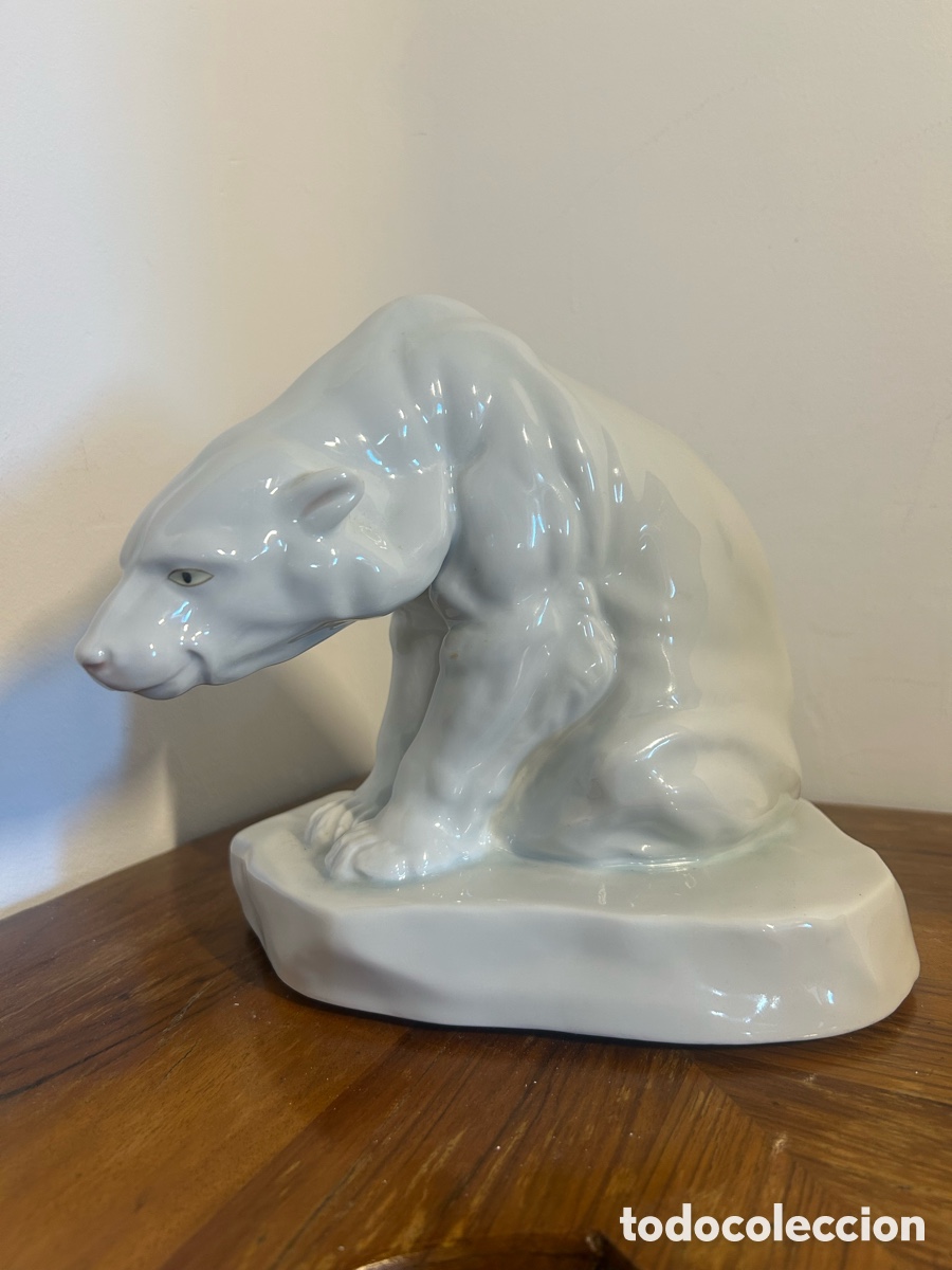 Antig&uuml;edades: Figura oso polar porcelana Herend Hungary, modelo 5367, dise&ntilde;o B&eacute;la Markup 1927
