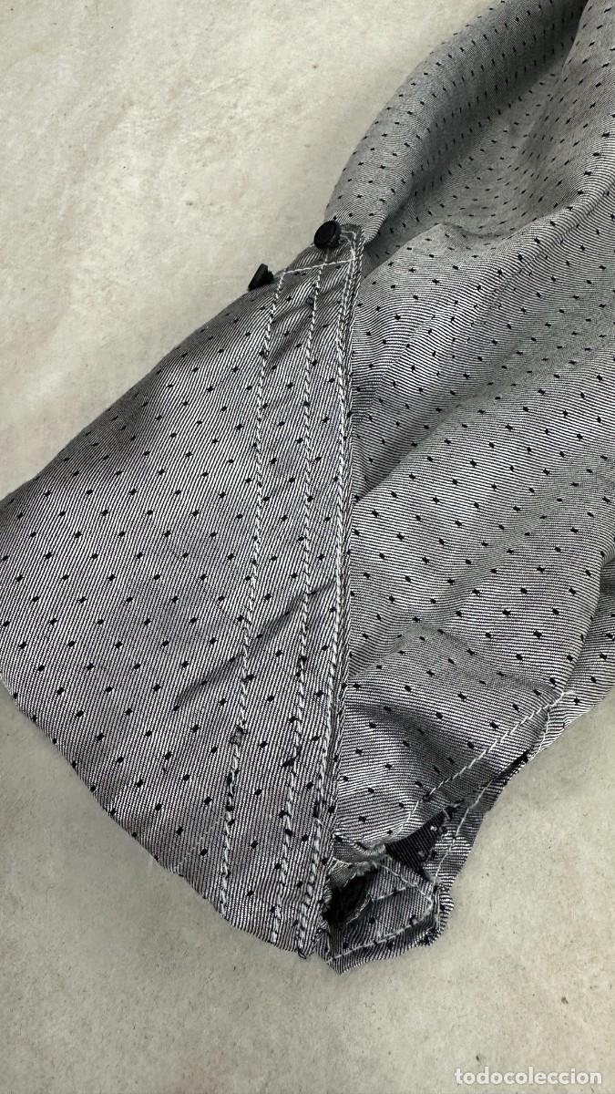 Antig&uuml;edades: Blusa gris con decoraciones - Foto 7