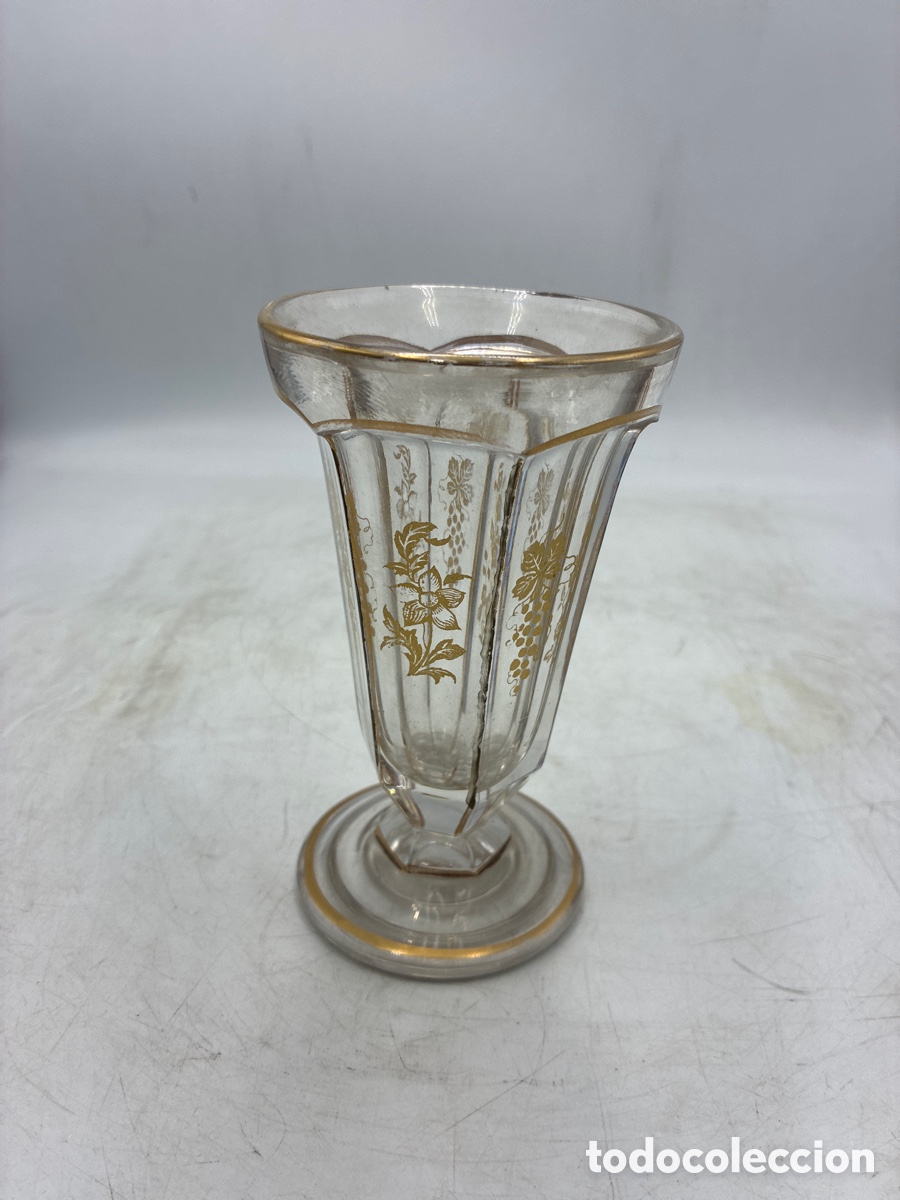 Antig&uuml;edades: Copa o Jarr&oacute;n de Cristal decorado. - Foto 1