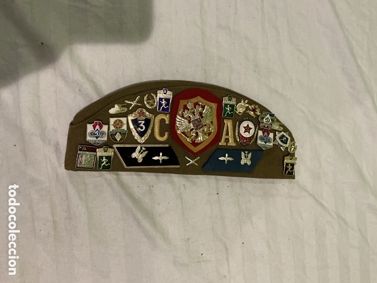 Antig&uuml;edades: GORRILLO MILITARIA PILOTKA CON INSIGNIAS RUSAS Y SOVI&Eacute;TICAS