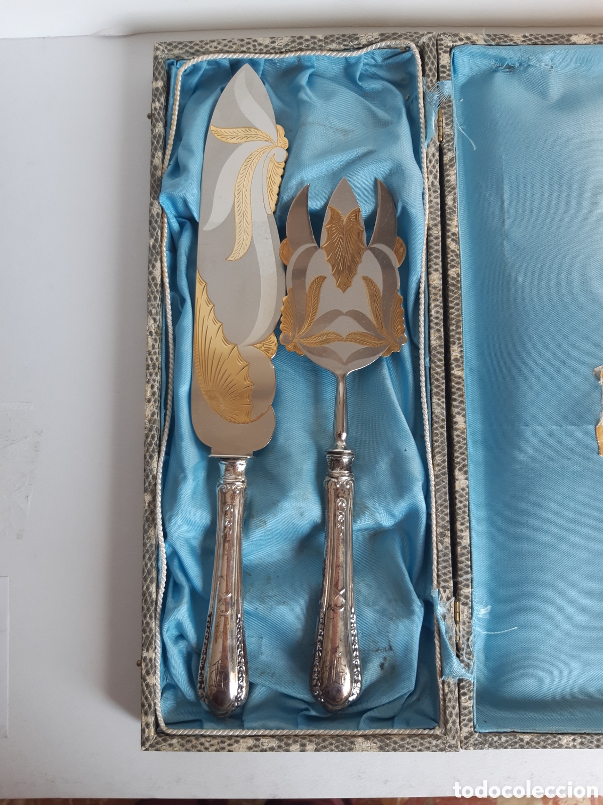 Antig&uuml;edades: Cubiertos de servir. Cuchillo y tenedor de trinchar. Plata sellada. Pi&ntilde;a-Grau. Mallorca