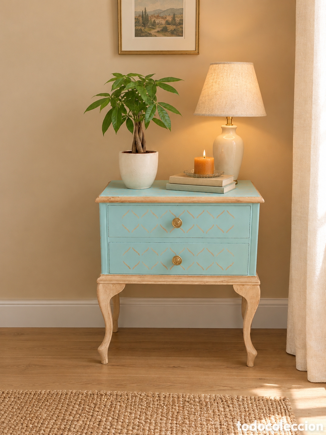 Antig&uuml;edades: Mesita afrancesada azul y madera natural