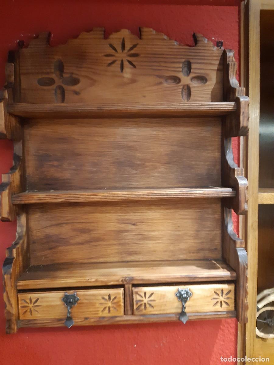 Antig&uuml;edades: GRAN ESPECIERO COLGANTE. MUEBLE DE COCINA