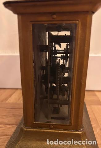 Antig&uuml;edades: Reloj de sobremesa antiguo modelo Stockholm