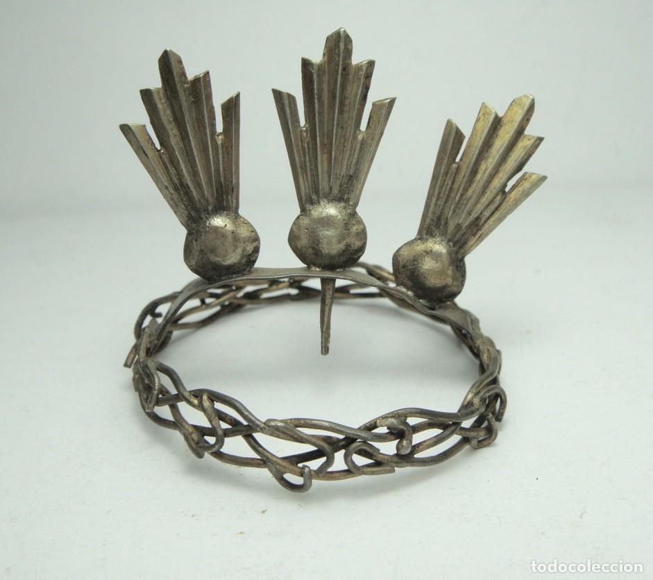 Oggetti Antichi: Corona de espinas con tres potencias para Cristo / Ni&ntilde;o Jes&uacute;s &middot; Plata dorada &middot; ca. 1800&ndash;1850
