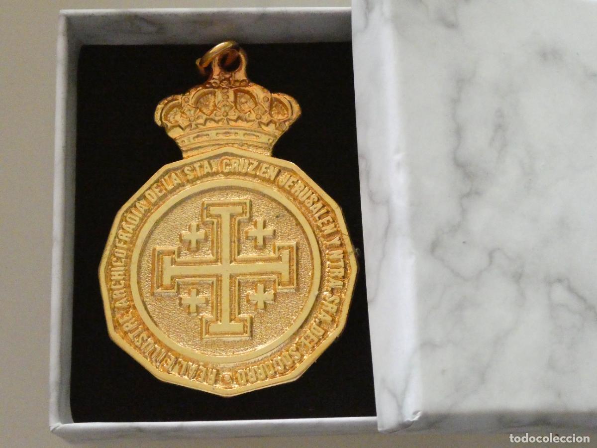 Antig&uuml;edades: MEDALLA MEDALL&Oacute;N RELIGIOSO CORONACI&Oacute;N CAN&Oacute;NICA NUESTRA SE&Ntilde;ORA DEL SOCORRO ANTEQUERA 1988. 60GR