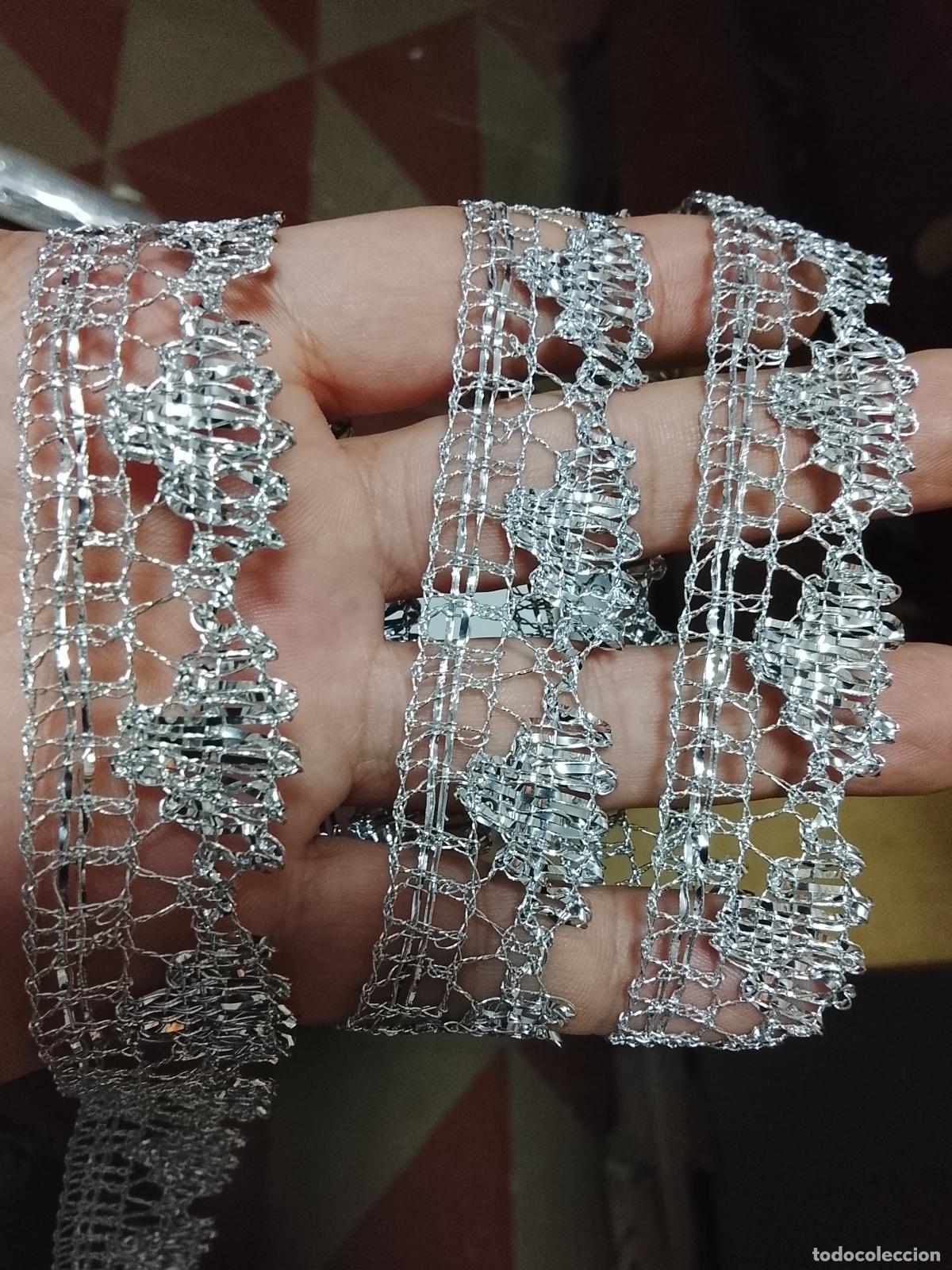 Antig&uuml;edades: 5 metros encaje plateado metalizado concha filo galon calado puntilla virgen ni&ntilde;o jesus manto saya