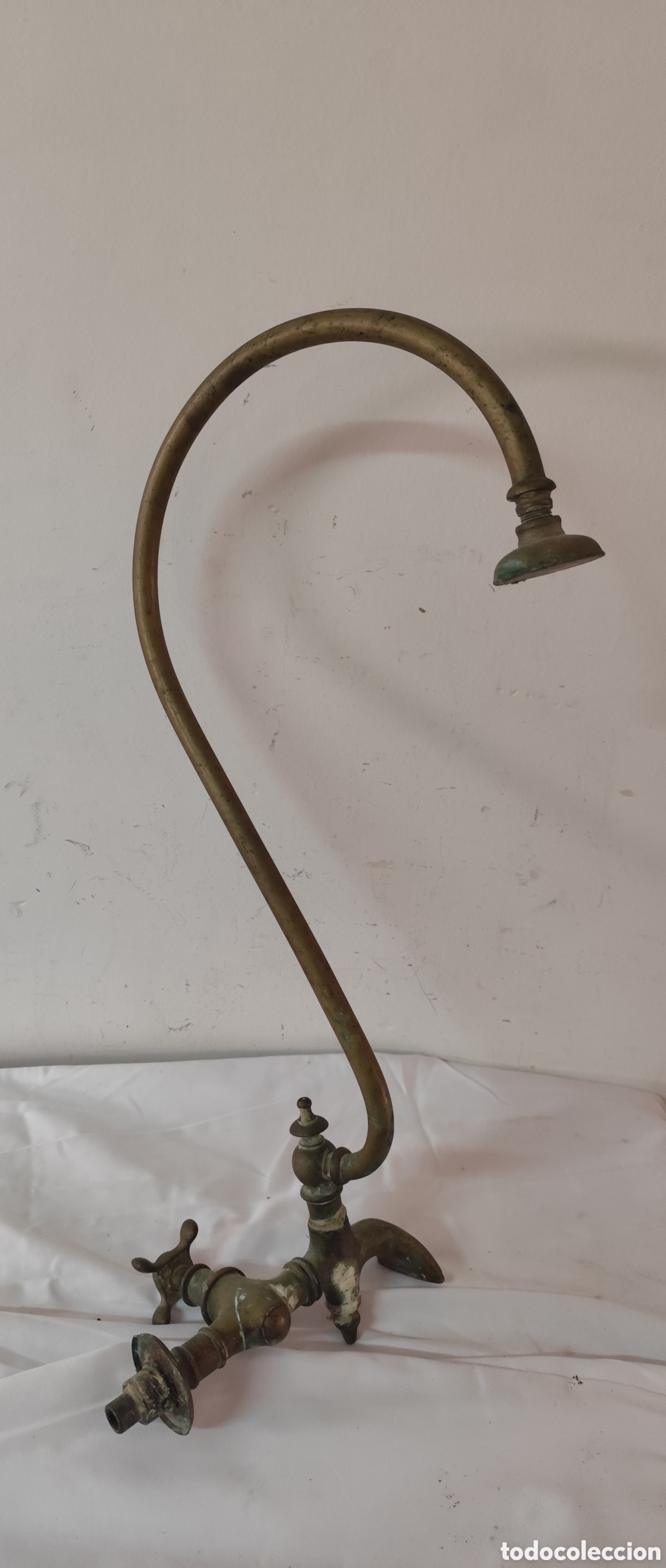 Antig&uuml;edades: Antiguo Grifo Bimando de Ba&ntilde;era y Ducha en Lat&oacute;n/Bronce - Estilo Retro Principios S. XX