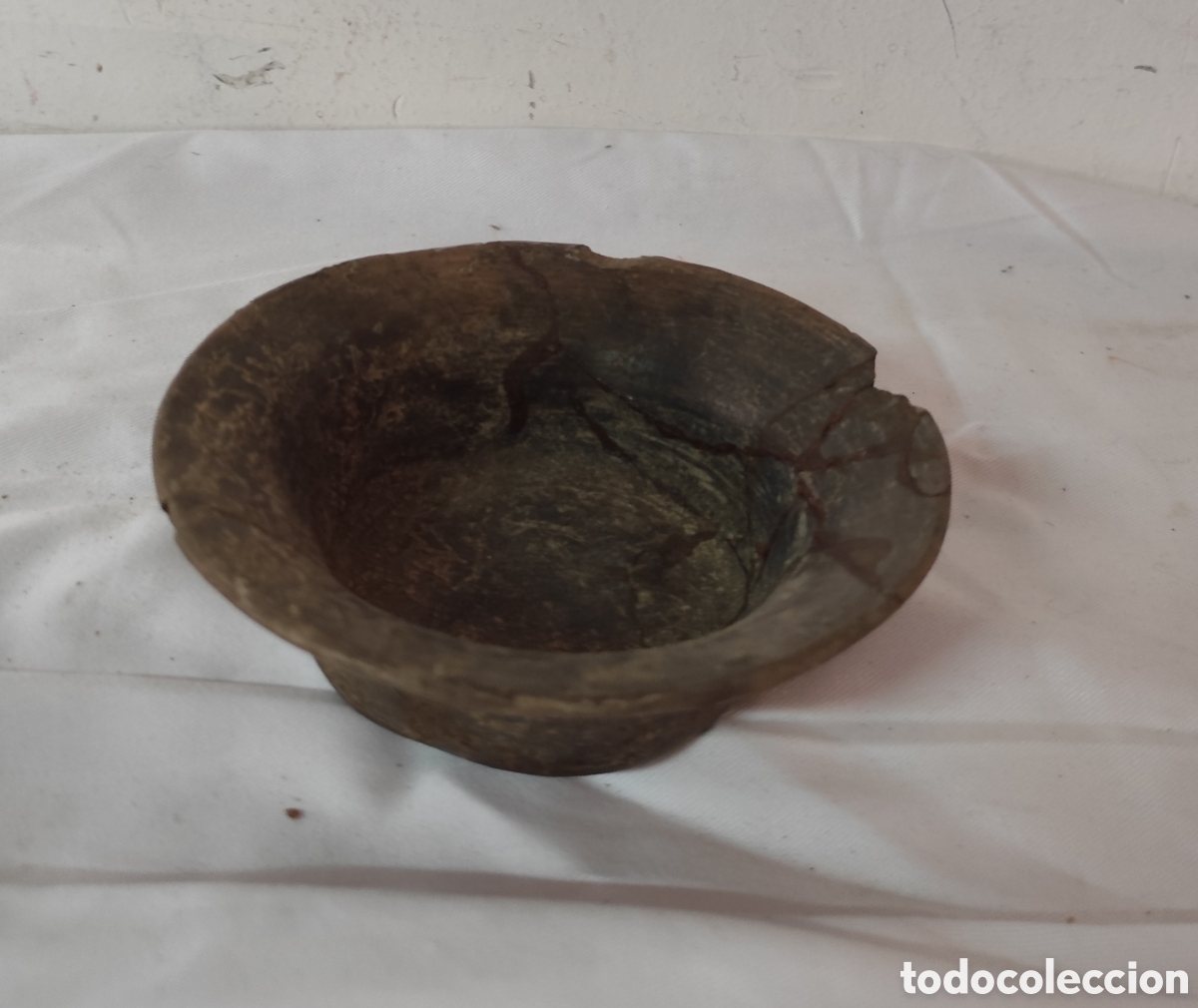 Antig&uuml;edades: Antiguo Cuenco / Recipiente de Cer&aacute;mica R&uacute;stica - Alfarer&iacute;a Antigua con Grieta de &Eacute;poca