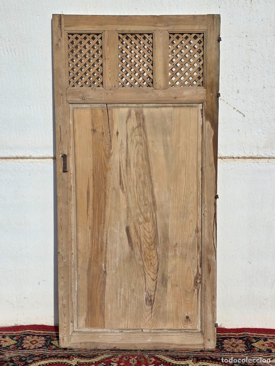 Antig&uuml;edades: Alacena antigua de una hoja