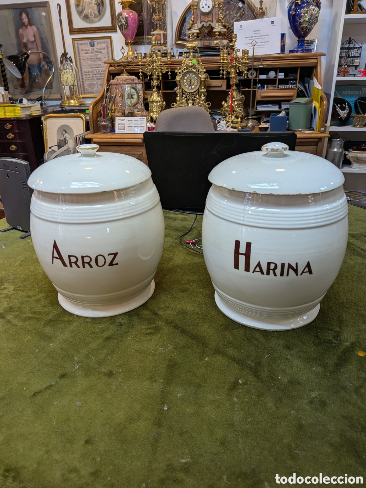 Antig&uuml;edades: Pareja de tarros de cocina, cer&aacute;mica. REF-9478