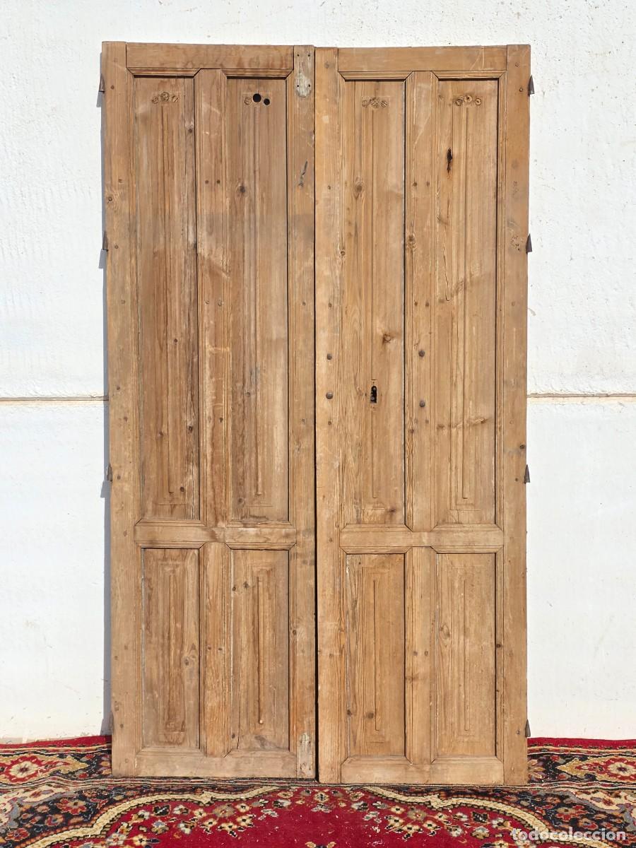 Antig&uuml;edades: Puerta doble antigua de interior