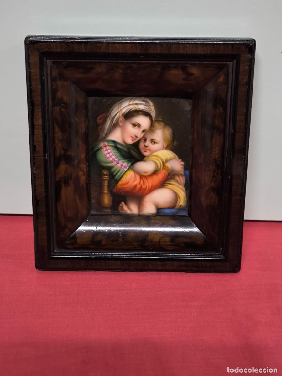 Antig&uuml;edades: PLACA EN PORCELANA ITALIANA REPRESENTANDO LA VIRGEN DE LA SILLA.